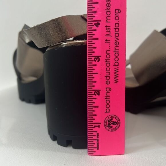 Arezzo Sandals Size 10 Metallic Gold Wedge Adjustable Elastic Strap Made Brazil - Picture 7 of 12